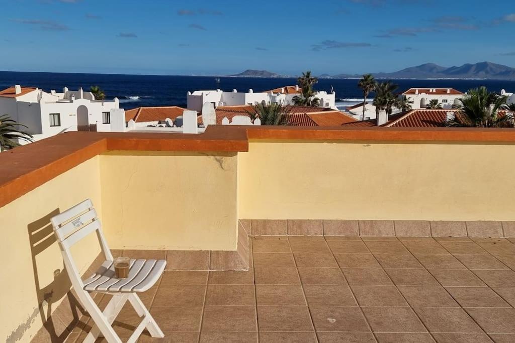 Gilda: Beautiful Spacious Apartment. Seaview From Rooftop Terrace Corralejo Bagian luar foto