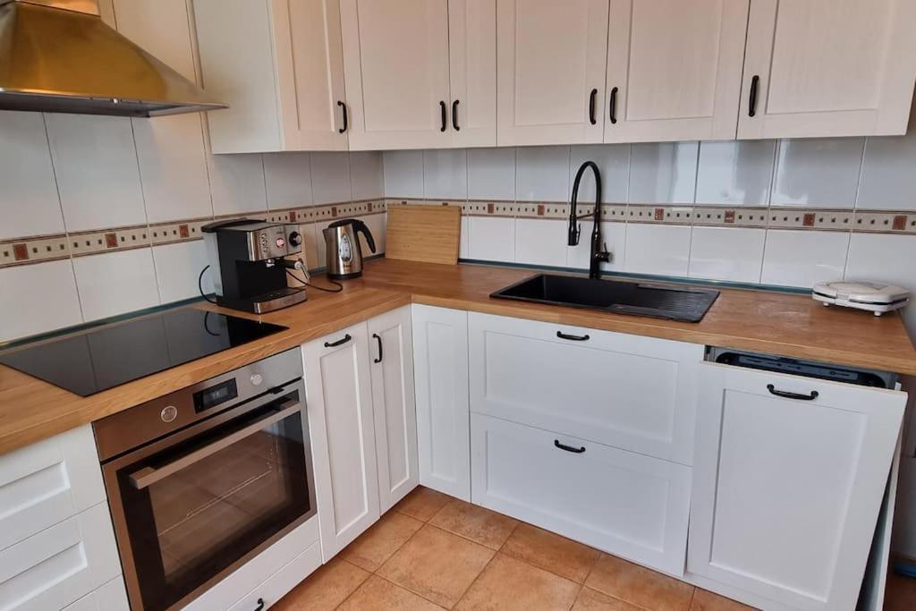 Gilda: Beautiful Spacious Apartment. Seaview From Rooftop Terrace Corralejo Bagian luar foto